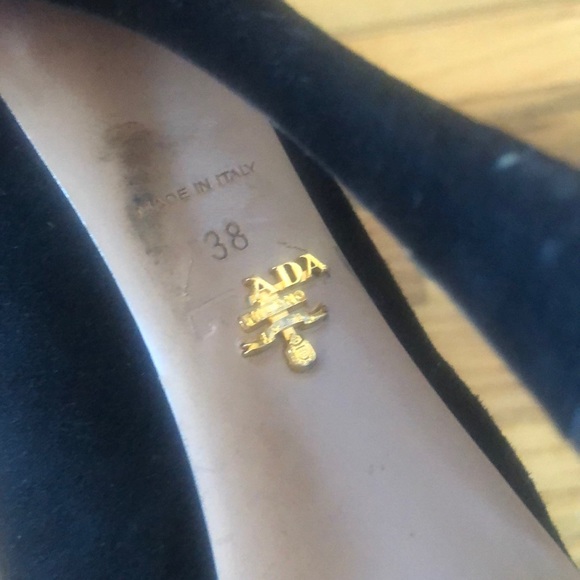 Prada Heels - Picture 3 of 7